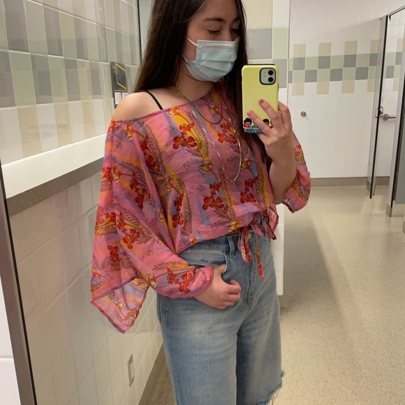 American Vintage Tops - • Y2K floral sheer cinched butterfly crop top •